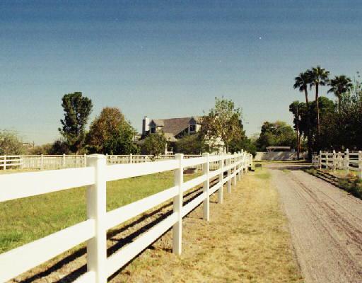 9833 S 30th Dr., Laveen, AZ 85339