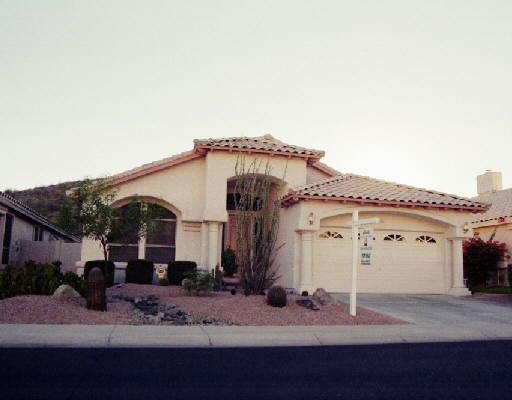 911 E Goldenrod St., Phoenix, AZ 85048