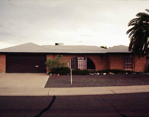 9909 W Prairie Hills Cir., Sun City, AZ 85351