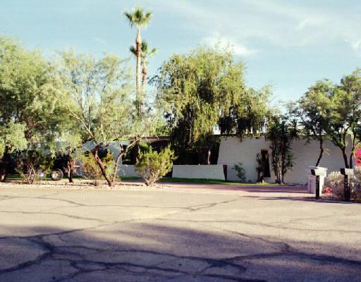 5425 N Calle La Paz St., Paradise Valley, AZ 85253