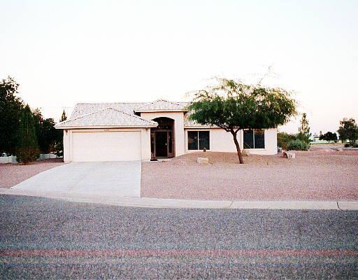 9250 W Wenden Dr., Arizona City, AZ 85223
