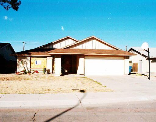 1902 E Alta Vista Rd., Phoenix, AZ 85042