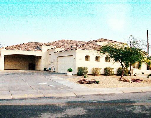 7306 W Caribbean Ln., Peoria, AZ 85381