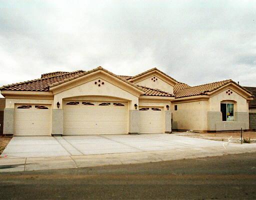 22136 N 80th Ave., Peoria, AZ 85383