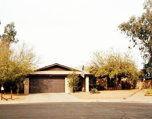 1802 W Dixon Cir., Mesa, AZ 85201