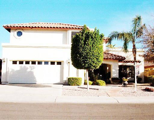 7392 W Kristal Way, Glendale, AZ 85308