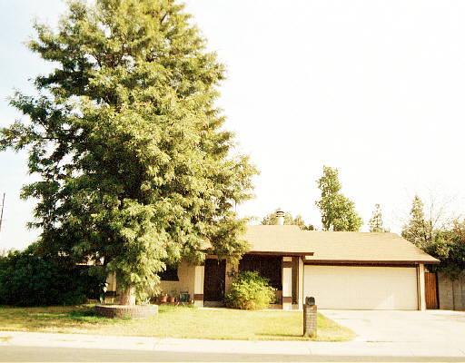 725 N Cedar St., Gilbert, AZ 85233