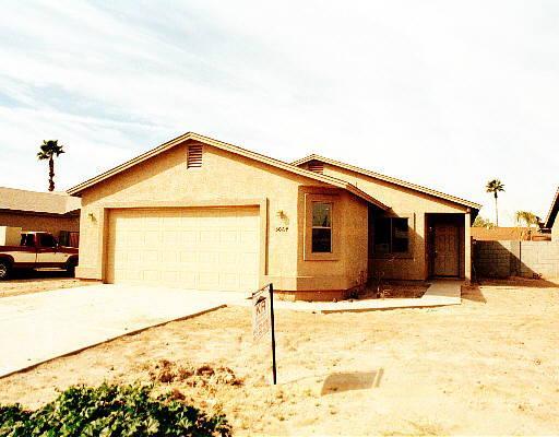 3064 N 89 Ave., Phoenix, AZ 85027