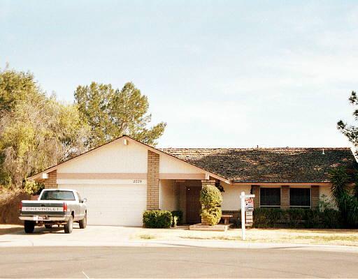 2039 S Saguaro Cir., Mesa, AZ 85202