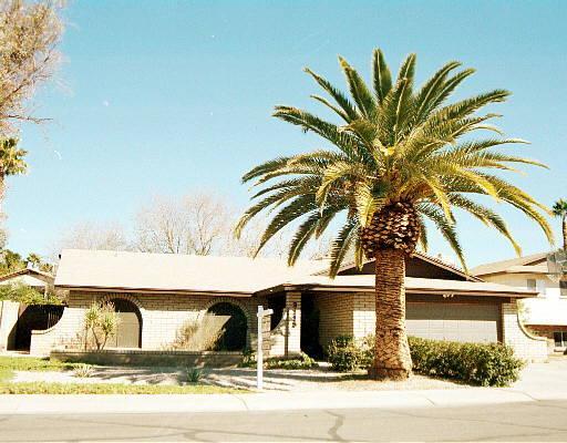 2115 S Ash Cir., Mesa, AZ 85202