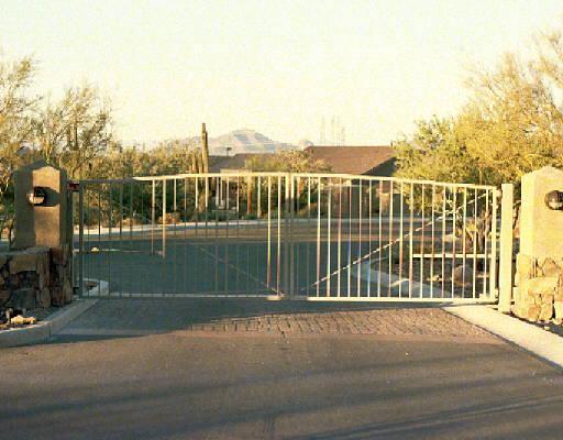 10580 E Connieson Rd., Scottsdale, AZ 85259