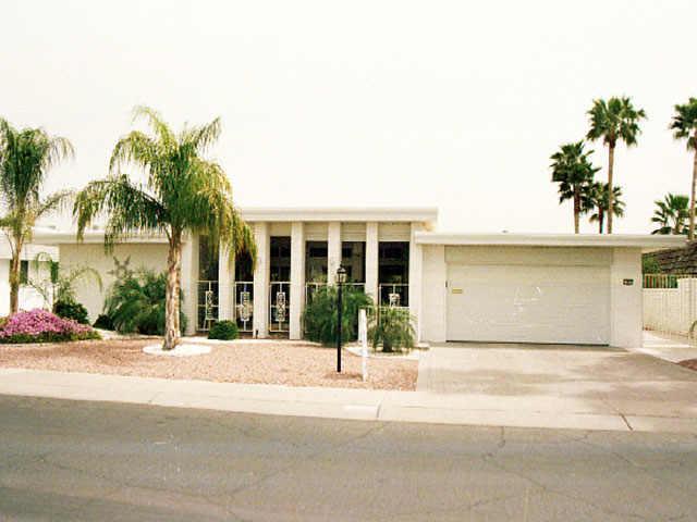 13827 N Whispering Lake Dr., Sun City, AZ 85351