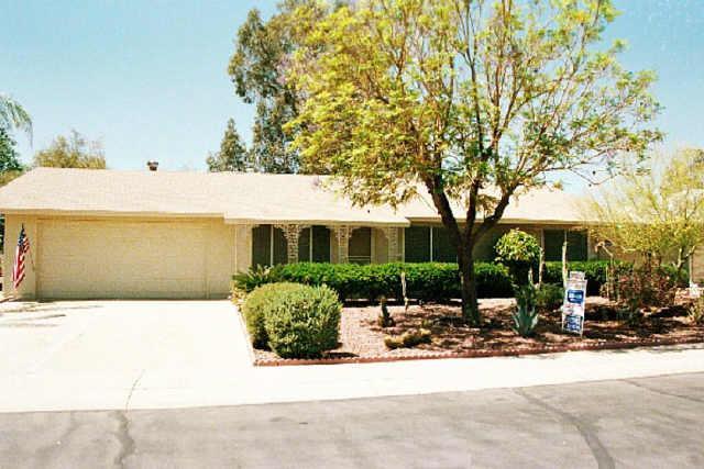 19826 N Lakeforest Dr., Sun City, AZ 85373