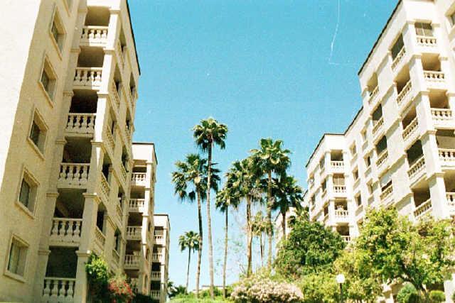 7830 E Camelback Rd. #A102, Scottsdale, AZ 85251