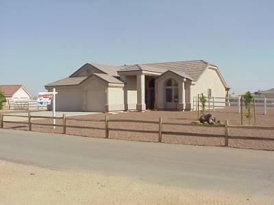 35411 N 10th St., Phoenix, AZ 85086