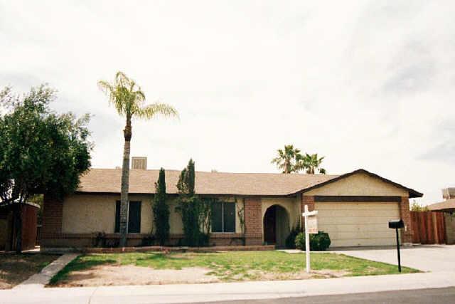 859 W Comstock Dr., Chandler, AZ 85225