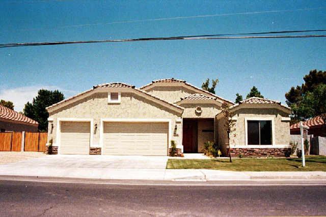 6715 N 15th Ave., Phoenix, AZ 85015