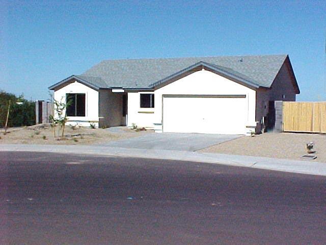 2869 N Cedar Dr., Apache Junction, AZ 85220