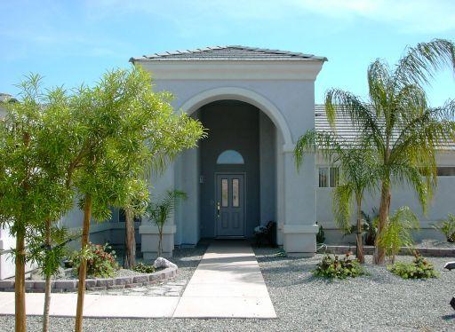 1515 E Desert Ln., Phoenix, AZ 85040