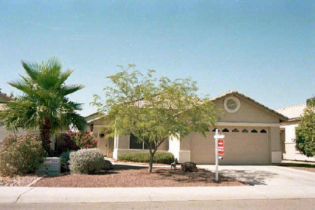 135 W Oxford Ln., Gilbert, AZ 85233
