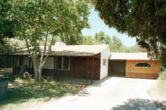 124 E Saint Anne Ave., Phoenix, AZ 85042