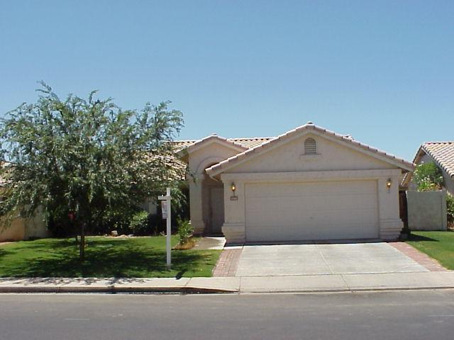 1361 W Canary Way, Chandler, AZ 85248