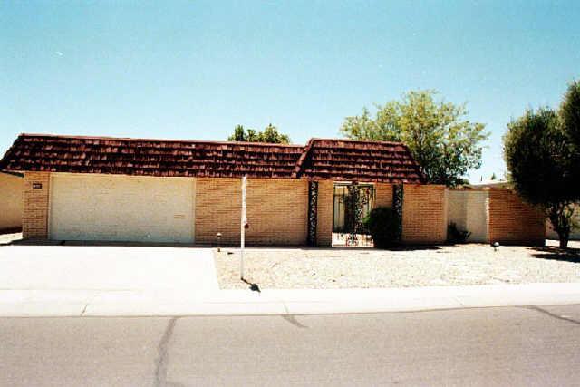 16410 N Meadow Park Dr., Sun City, AZ 85351