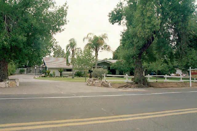 5525 E Osborn Rd., Phoenix, AZ 85018