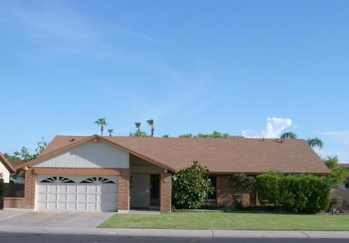 6203 W Desert Hills Dr., Glendale, AZ 85304