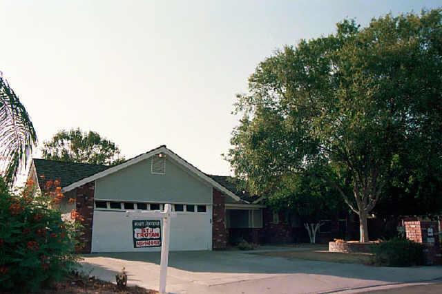 1806 E Jasmine Cir., Mesa, AZ 85203