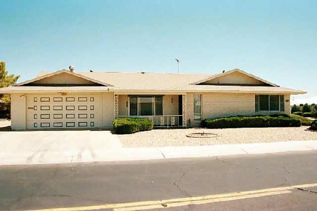 9302 W Manzanita Dr., Sun City, AZ 85373