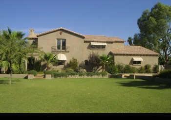 2906 E Sherran Ln., Phoenix, AZ 85016