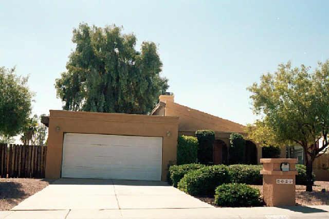 2021 E Hillery Dr., Phoenix, AZ 85022