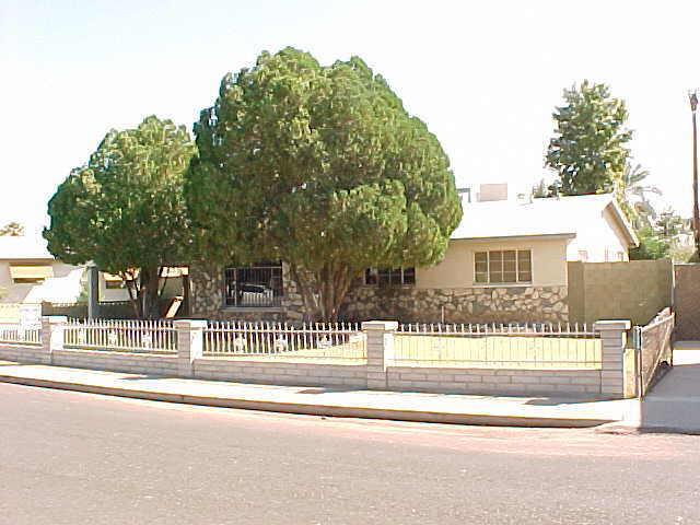 3709 E Sheridan St., Phoenix, AZ 85008