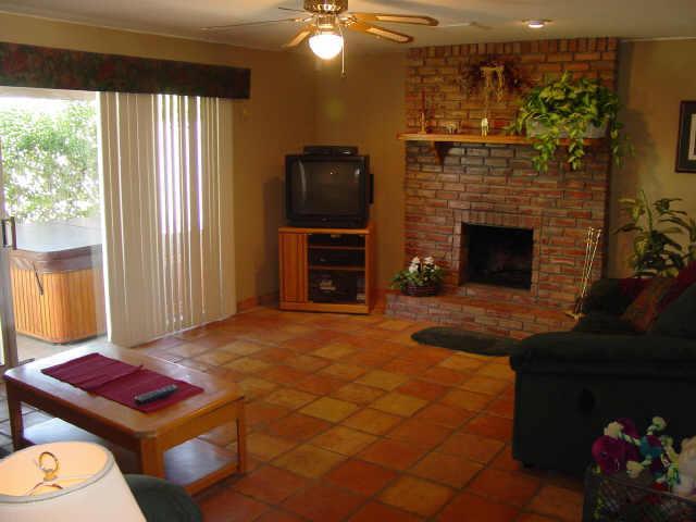 17614 N 8th Ave., Phoenix, AZ 85023