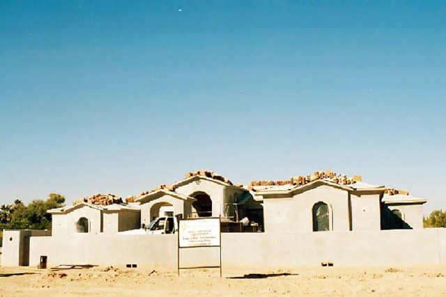 7012 E Hummingbird Ln., Paradise Valley, AZ 85253