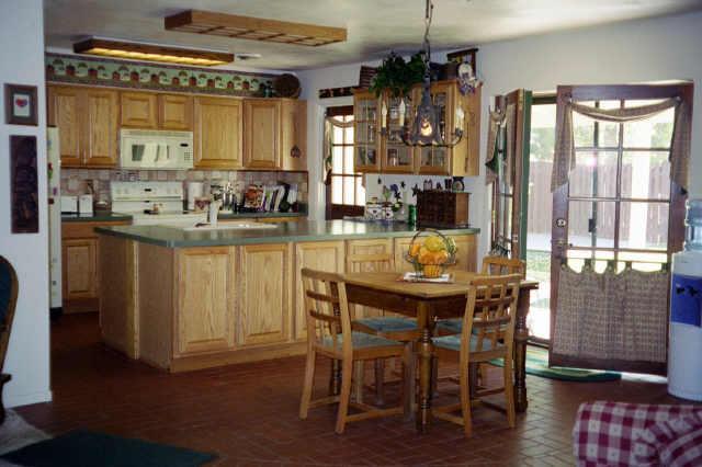 1033 Hickory St., Mesa, AZ 85201