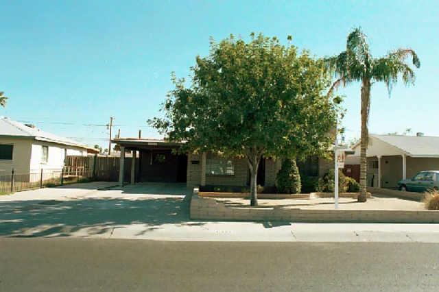 6907 N 49th Ave., Glendale, AZ 85301