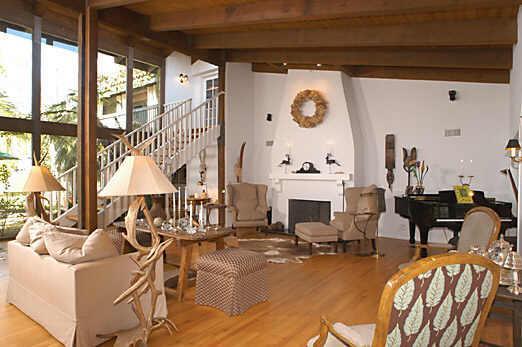 5965 E Orange Blossom Ln., Phoenix, AZ 85018