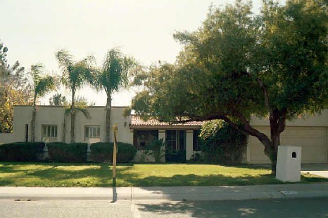 2827 E Sunnyside Dr., Phoenix, AZ 85028