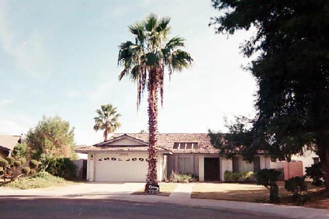 1705 N Burbank Ct., Chandler, AZ 85224