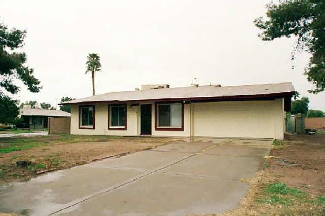2220 N 42nd Dr., Phoenix, AZ 85009