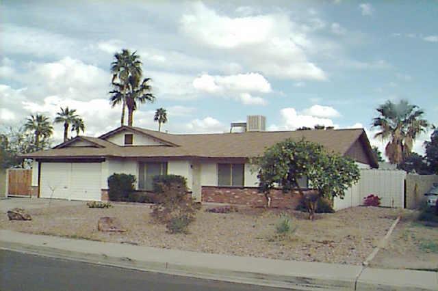 3613 S Cottonwood Dr., Tempe, AZ 85282