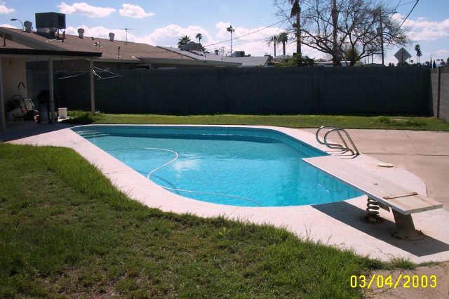 8422 N 42 Dr., Phoenix, AZ 85051