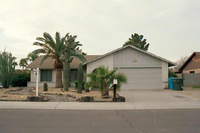 3217 W Angela Dr., Phoenix, AZ 85053