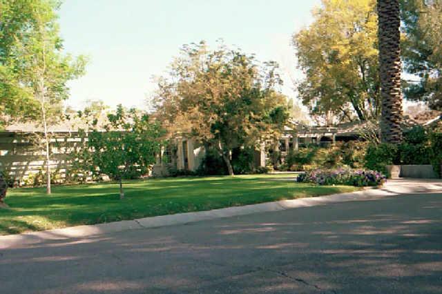 306 W Royal Palm Rd., Phoenix, AZ 85021