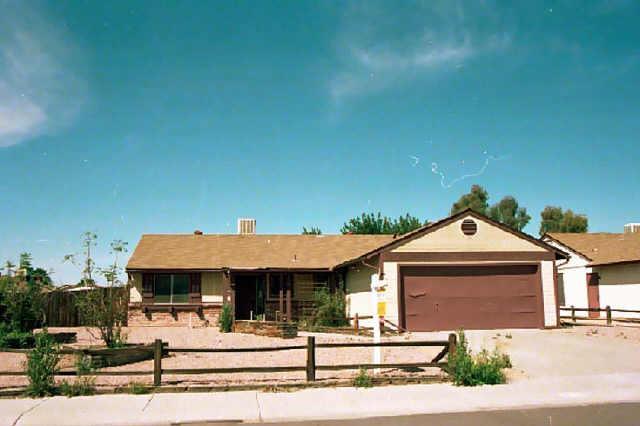 1102 N Kenneth Ct., Chandler, AZ 85226