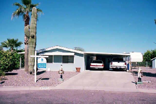 8702 E Dinavan Cir., Mesa, AZ 85208
