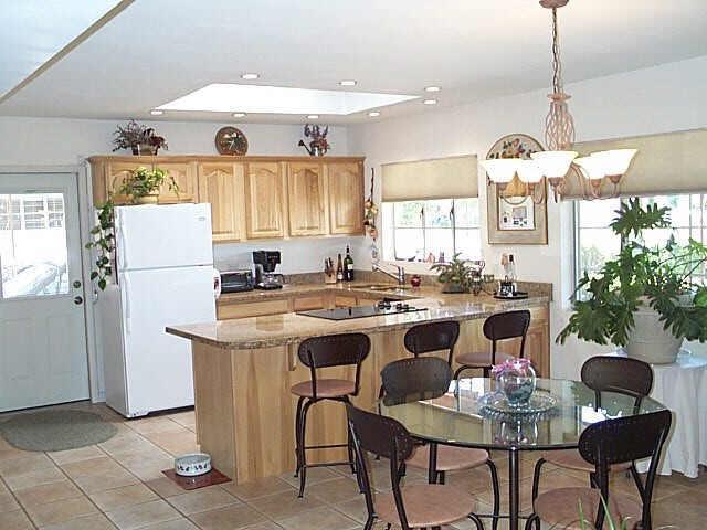 2430 E Elm St., Phoenix, AZ 85016