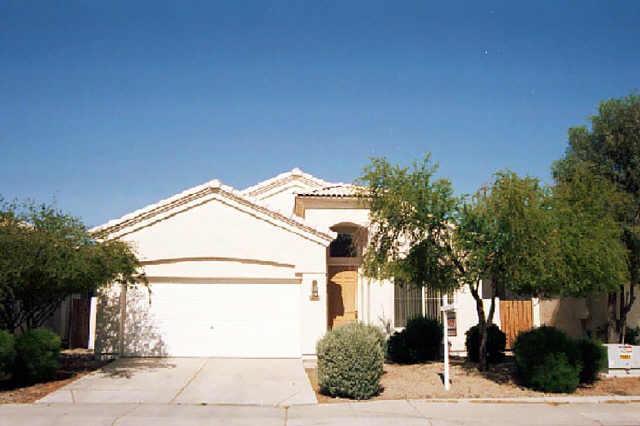 950 N Granada Dr., Chandler, AZ 85226